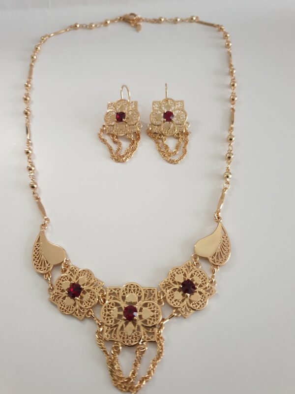 Collier & boucles ethniques MATA – Image 5