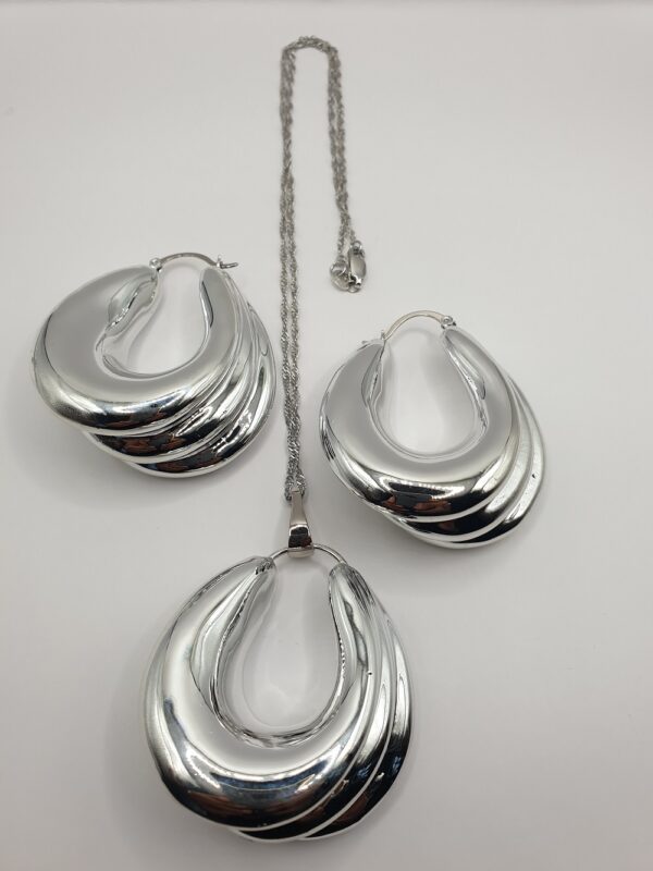 Collier & boucles MAH