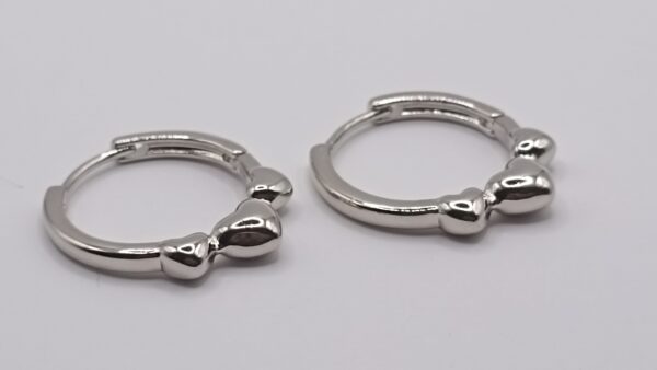 boucles oreilles enfants lala, sur moderne-bijoux.fr - Bijoux ethniques et femmes du monde