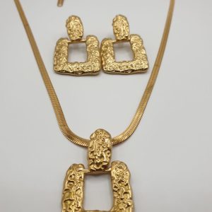 collier acier inoxydable célestine , sur moderne-bijoux.fr -Bijoux ethniques et Femmes du monde