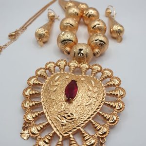 collier boucles ethniques KIDANI, sur moderne-bijoux.fr - Bijoux ethniques et Femmes du monde