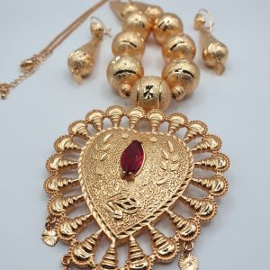 collier boucles ethniques KIDANI, sur moderne-bijoux.fr - Bijoux ethniques et Femmes du monde