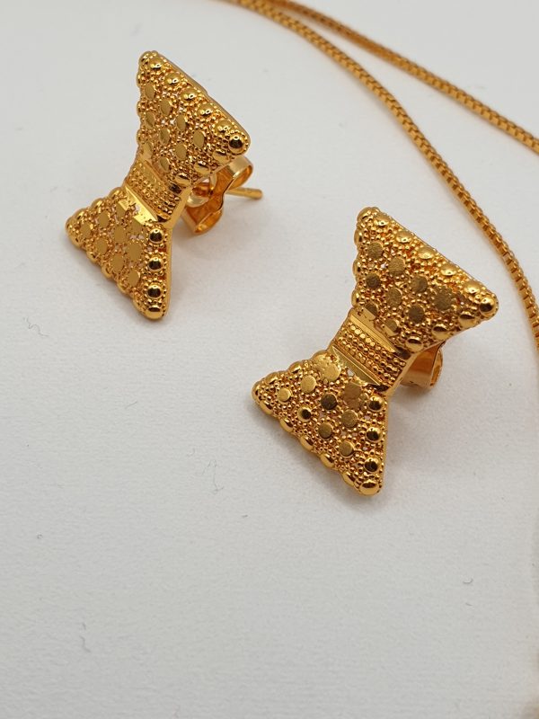 collier boucles bijoux ethniques Salama , sur moderne-bijoux.fr - Bijoux ethniques et Femmes du monde