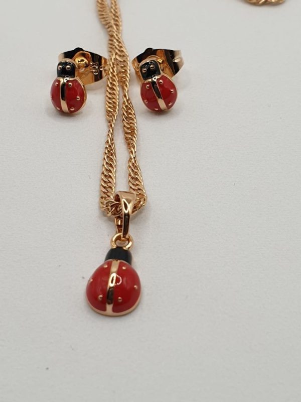 collier enfant coccinelle , sur moderne-bijoux.fr - Bijoux ethniques & Femmes du monde