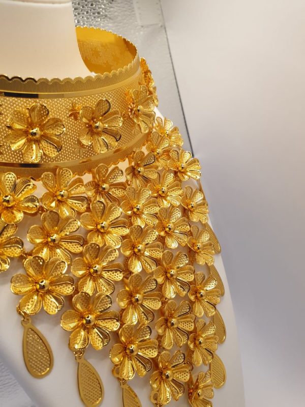 collier boucles ethniques assanata , sur moderne-bijoux.fr _ Bijoux ethniques & Femmes du monde