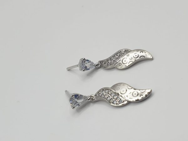 chaine boucles blanc djen , sur moderne-bijoux.fr - Bijoux ethniques & Femmes du monde