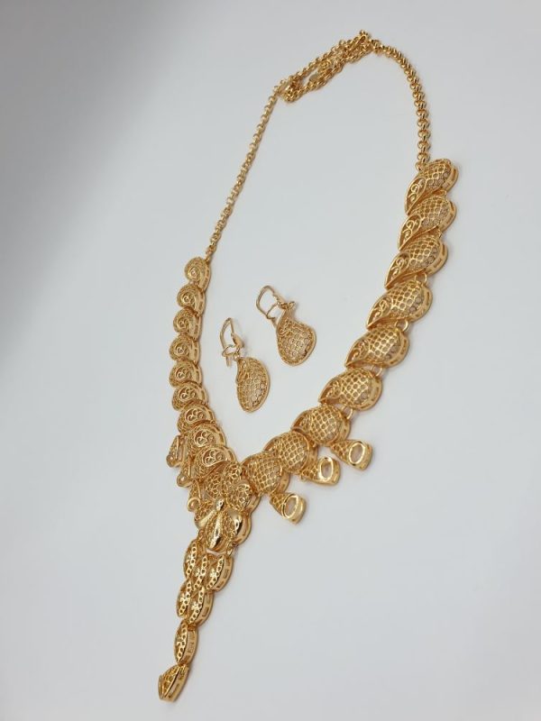 collier & boucles ethniques aminati , sur moderne-bijoux.fr - Bijoux ethniques & Femmes du monde