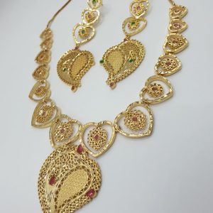 collier & boucles d'oreilles ethniques AMATI, sur moderne-bijoux.fr - Bijoux ethniques & Femmes du monde
