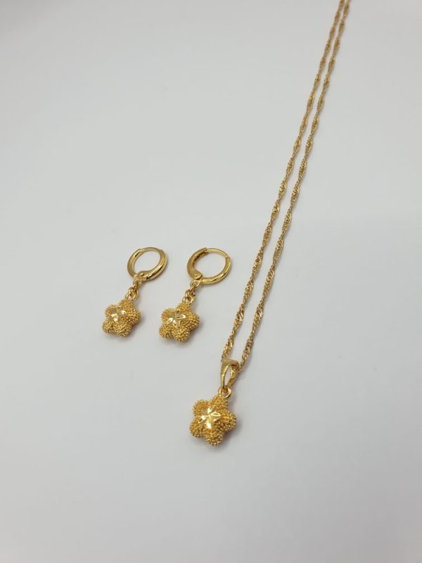 collier & boucles oreilles enfant pella , sur moderne-bijoux.fr - Bijoux ethniques & Femmes du monde