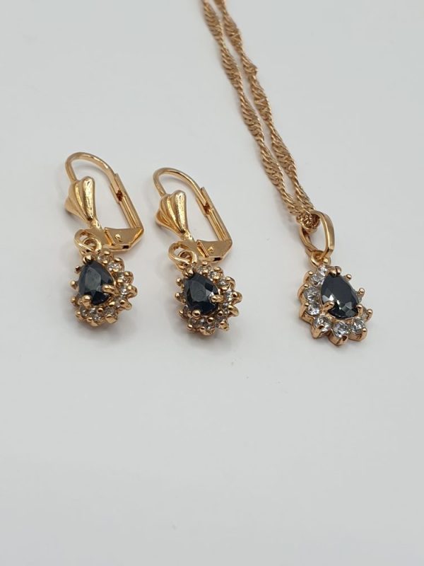 chaine & boucles d'oreilles noira, sur moderne-bijoux.fr - Bijoux ethniques & Femmes du monde