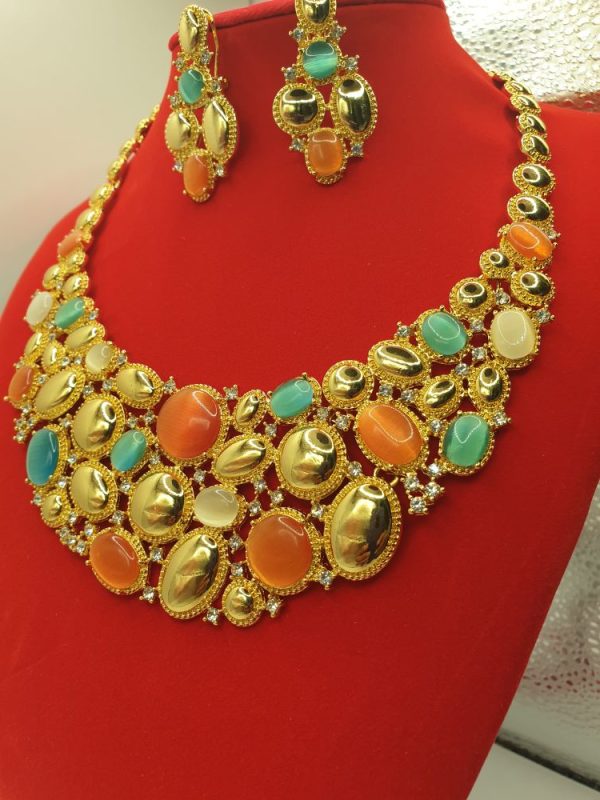 collier & boucles oreilles augustina , sur moderne-bijoux.fr - Bijoux ethniques & Femmes du monde