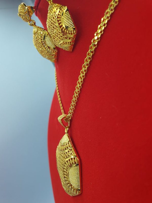 collier boucles oreilles ethniques fola , sur moderne-bijoux.fr - Bijoux ethniques & Femmes du monde