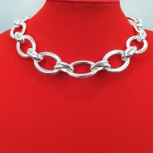 collier blanc kalao , sur moderne-bijoux.fr-moderne-bijoux.fr - bijoux ethniques & Femmes du monde