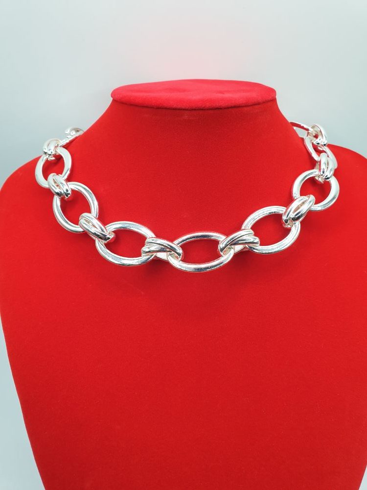 collier blanc kalao , sur moderne-bijoux.fr-moderne-bijoux.fr - bijoux ethniques & Femmes du monde
