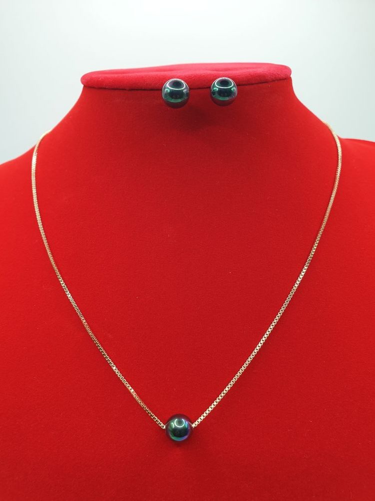 collier boucles majolie , sur moderne-bijoux.fr-bijoux-ethniques & Femmes du monde