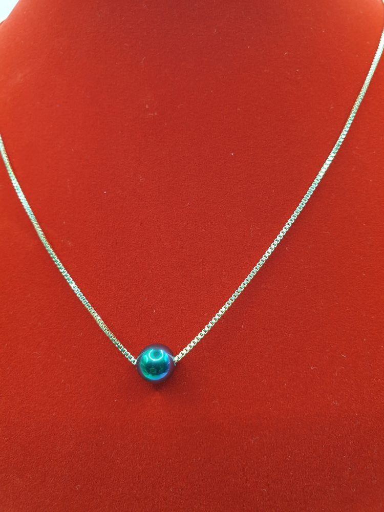 collier boucles majolie , sur moderne-bijoux.fr-bijoux-ethniques & Femmes du monde