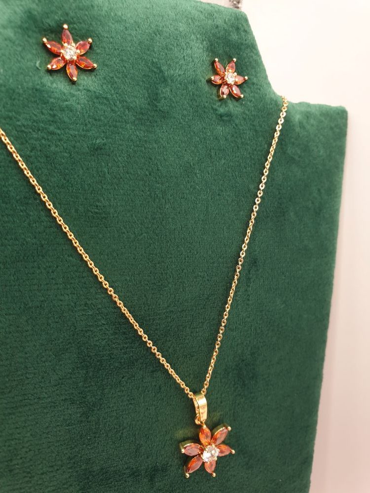 collier boucles thessa , sur moderne-bijoux.fr - Bijoux ethniques & Femmes du monde