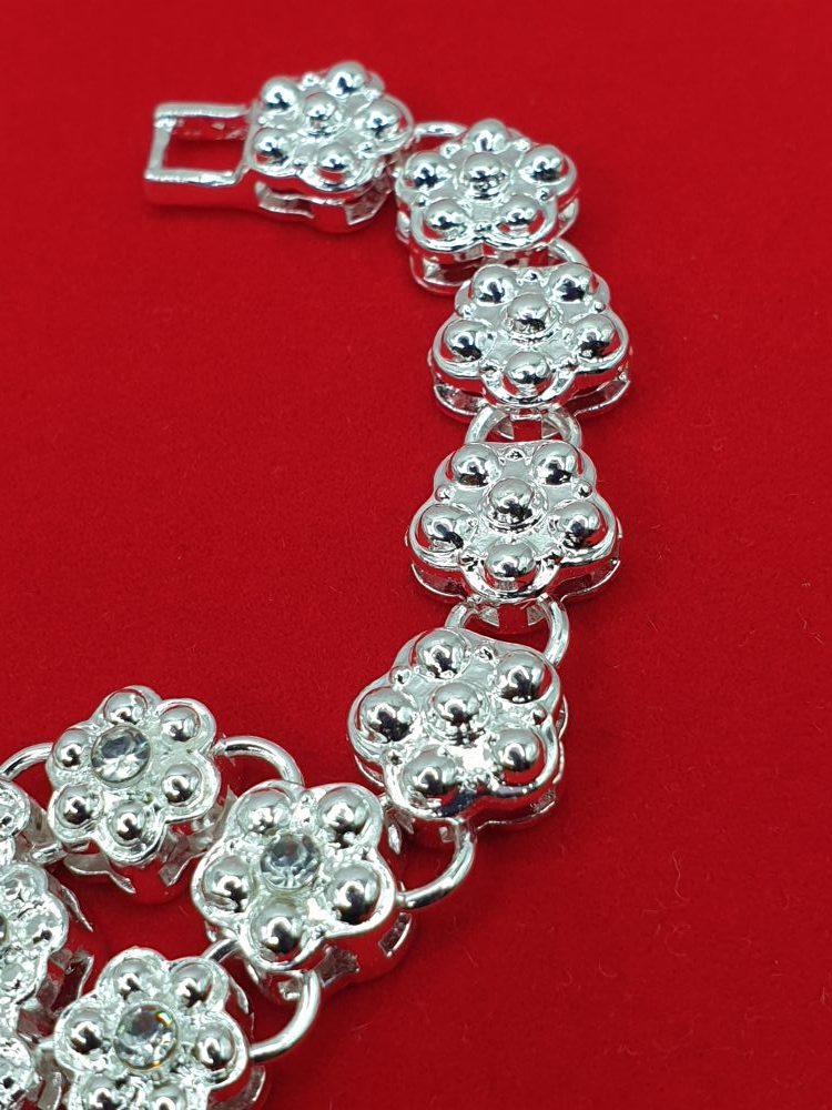 parure ethnique romora , sur moderne-bijoux.fr - Bijoux ethniques & Femmes du monde