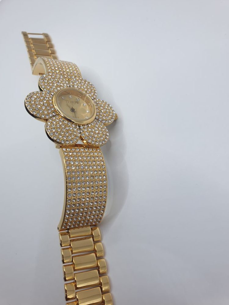 montre Albertina sur moderne-bijoux.fr - Bijoux ethniques & Femmes du monde