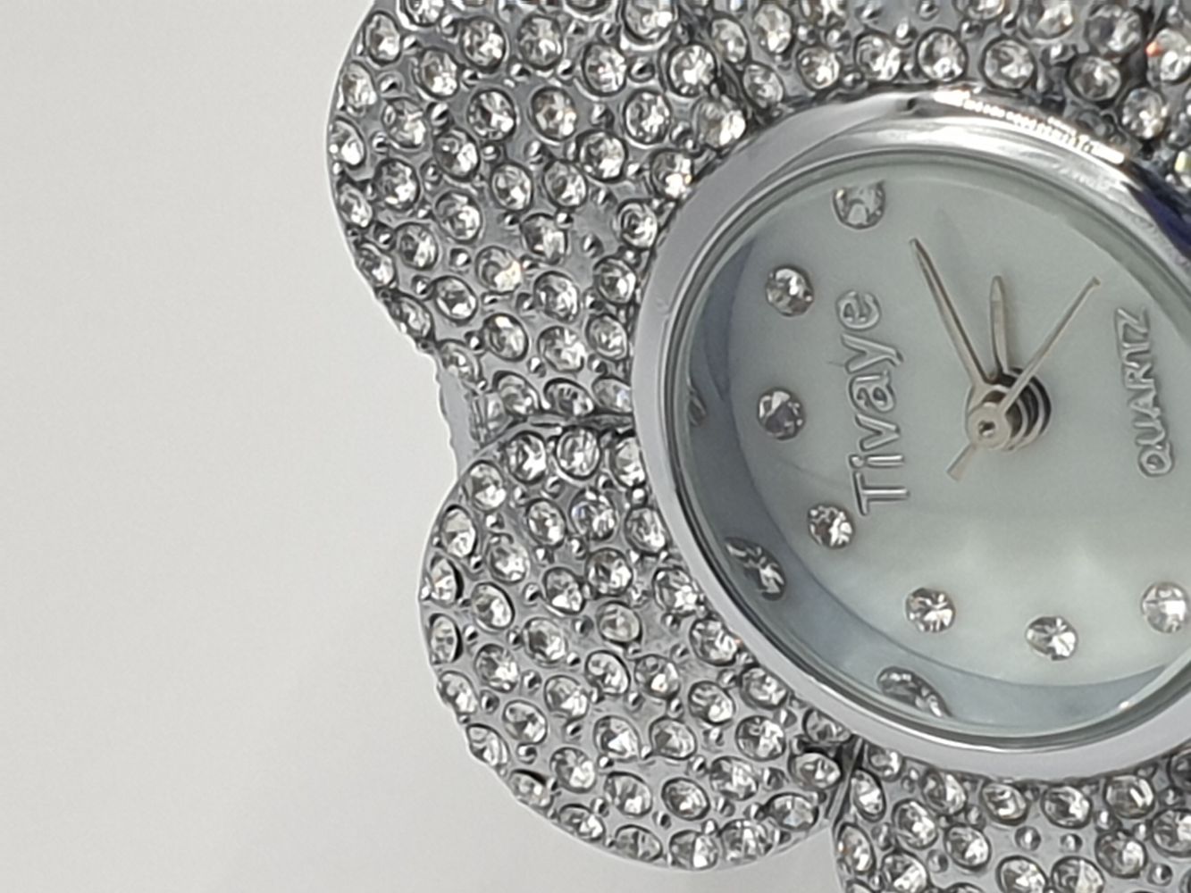 montre bugatina sur moderne-bijoux.fr - Bijoux ethniques & Femmes du monde