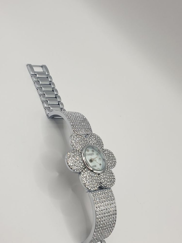 montre bugatina sur moderne-bijoux.fr - Bijoux ethniques & Femmes du monde