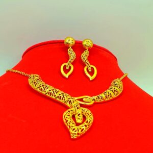 collier boucles ethniques colati , sur moderne-bijoux.fr - bijoux ethniques & Femmes du monde