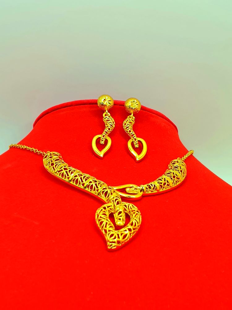 collier boucles ethniques colati , sur moderne-bijoux.fr - bijoux ethniques & Femmes du monde
