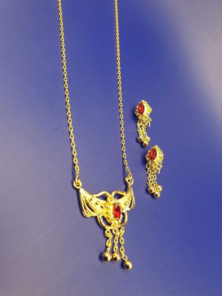 collier boucles ethniques djitina , sur moderne-bijoux .fr - Bijoux ethniques & Femmes du monde