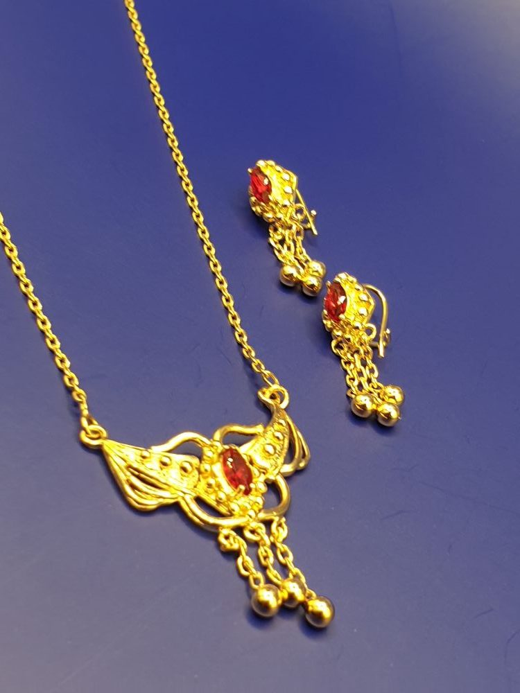 collier boucles ethniques djitina , sur moderne-bijoux .fr - Bijoux ethniques & Femmes du monde