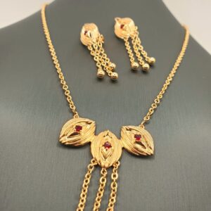 collier boucles ethniques zakiya , sur moderne-bijoux.fr - Bijoux ethniques & Femmes du monde