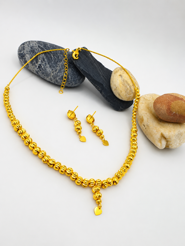 collier &boucles d'oreilles ethniques Rista, sur moderne bijoux.fr - Bijoux ethniques & Femmes du monde