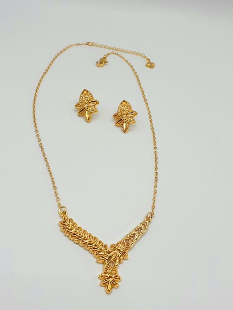 collier boucles oreilles ethniques fontana , sur moderne-bijoux .fr Bijoux ethniques & Femmes du monde